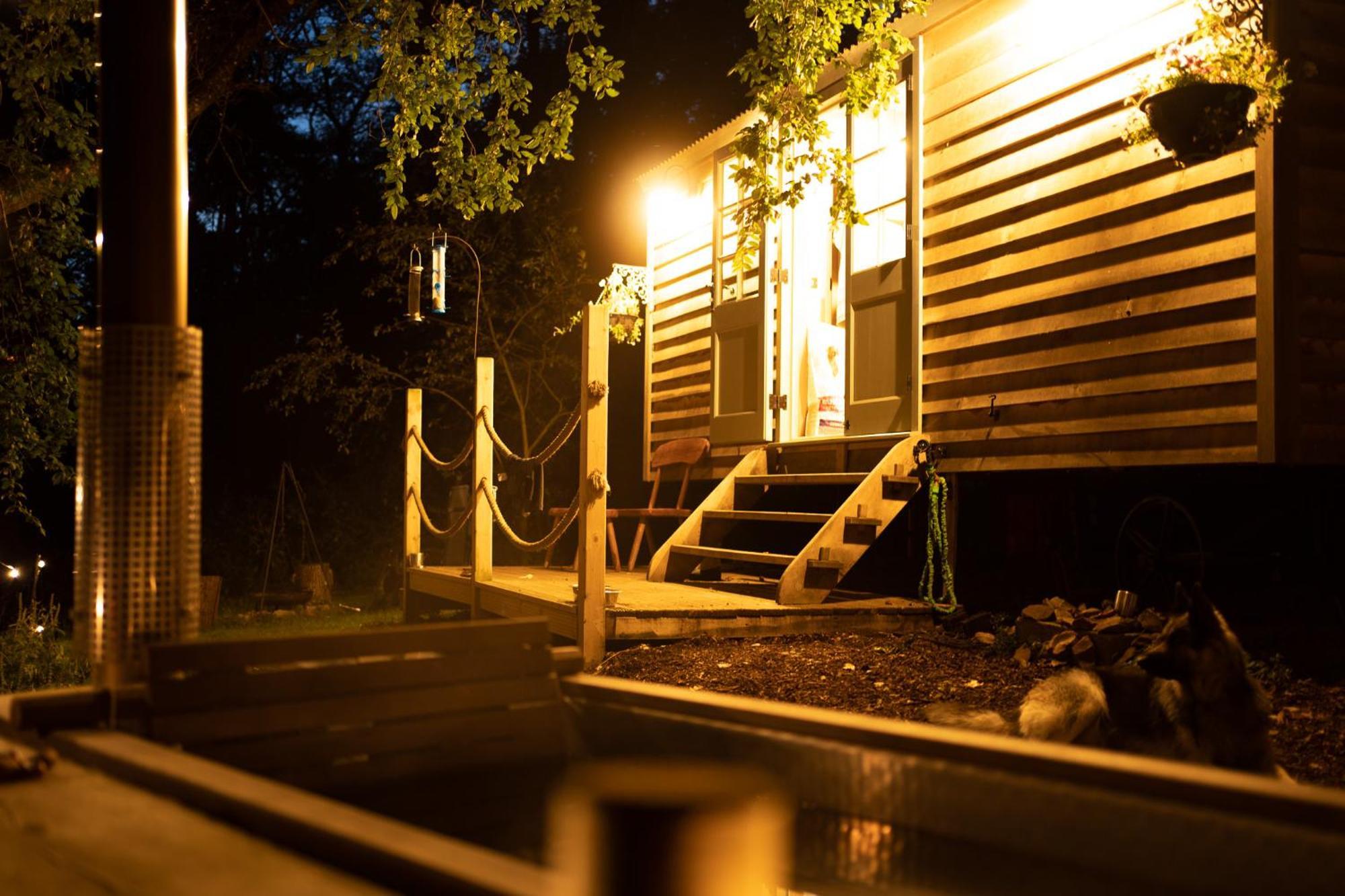 Somerset Shepherds Huts Winsham المظهر الخارجي الصورة