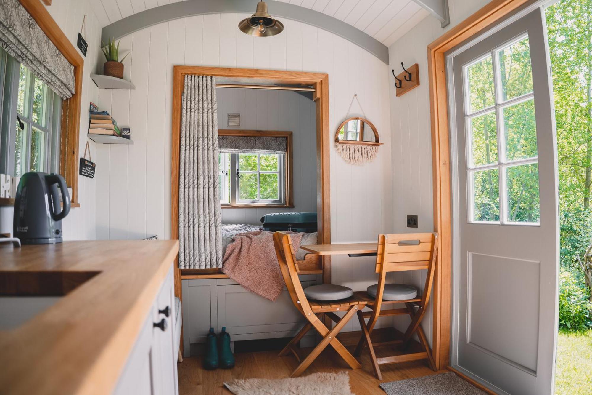 Somerset Shepherds Huts Winsham المظهر الخارجي الصورة